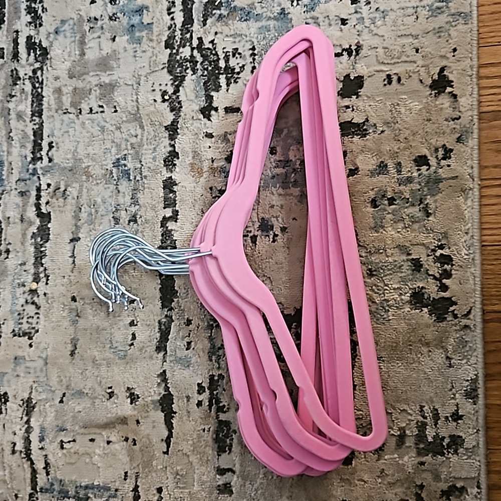 Closet Complete Pink Hangers